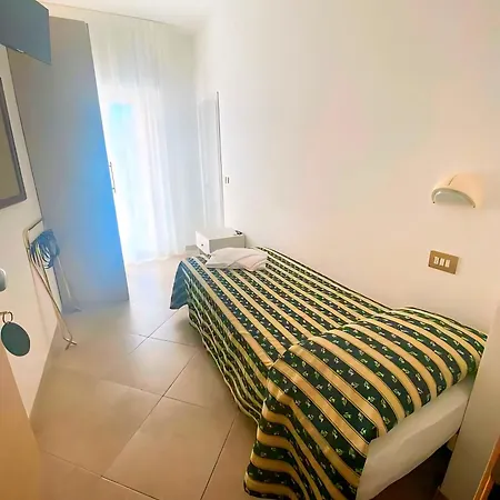 Hotel Baltic 3*